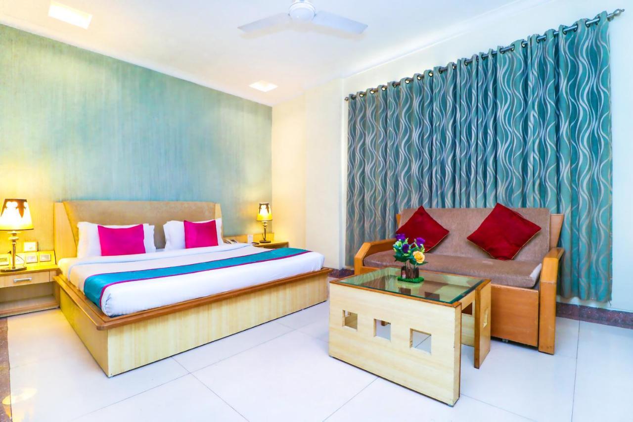 Hotel Rajshree & Spa Chandīgarh Exterior foto
