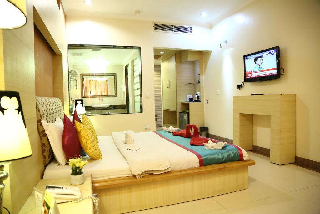 Hotel Rajshree & Spa Chandīgarh Exterior foto